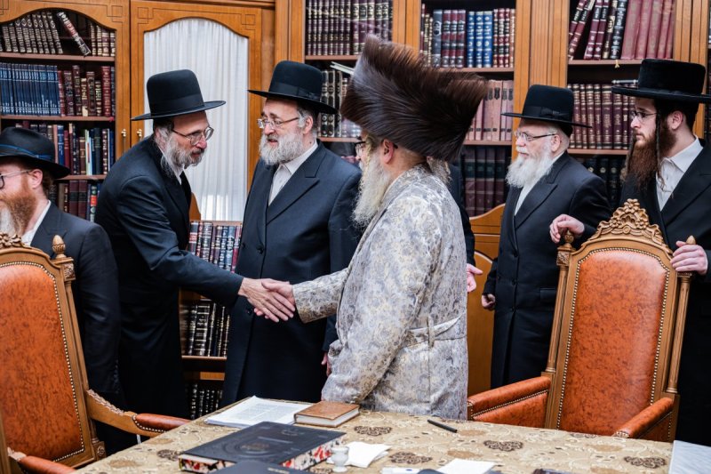 באדיבות המצלם