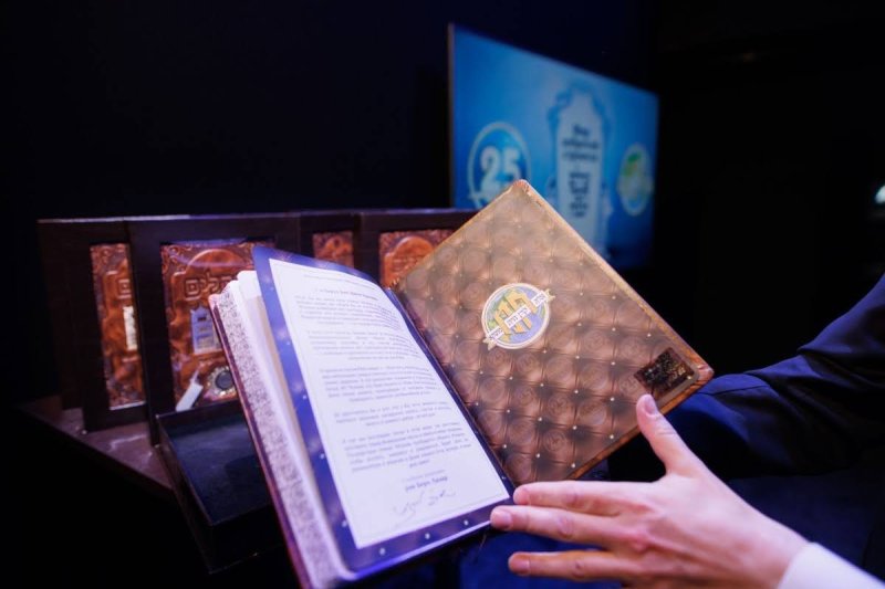 דמיטרי לובאייב