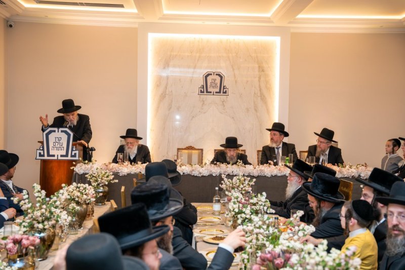 דניאל נפוסי ומאיר זלזניק