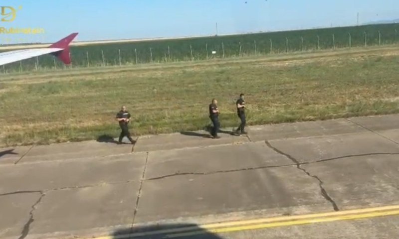 "התחלנו לקבל פושים": עדות מתוך הטיסה שחשבו שנחטפה