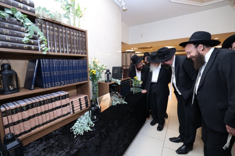 שמוליק קורלנסקי