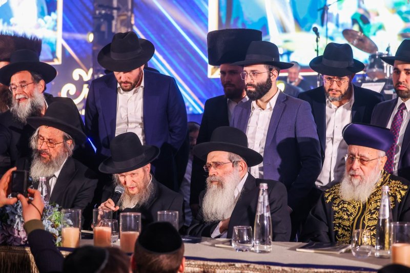 שלומי כהן, שמוליק קורלנסק ודוד מנדלסון 