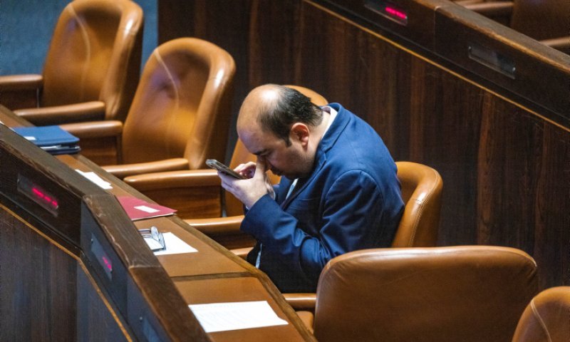 סולברג שבר מסורת ותמך "למרות שזה נדיר": אבו שחאדה נפסל מריצה לכנסת