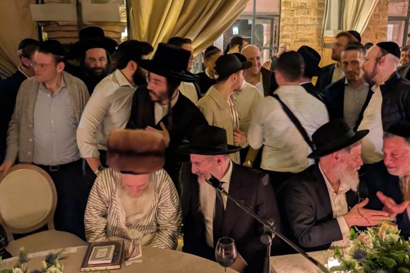 באדיבות המצלם