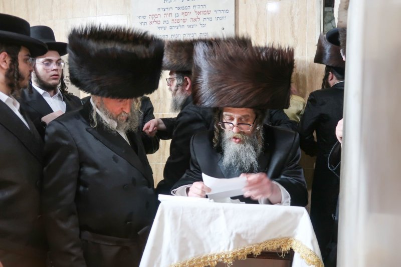 דוד ארזני ומ.א. נוימן