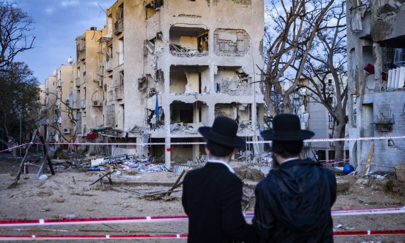 הכתב ניסה להסית נגד חרדים - וקיבל תשובה שהשתיקה אותו