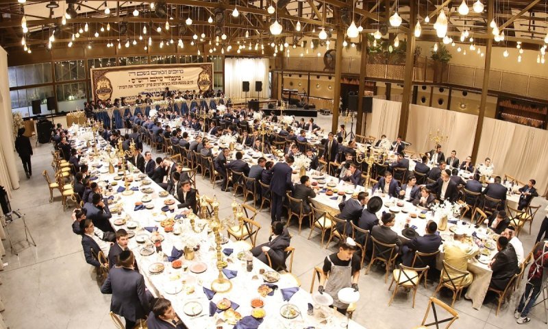 עשרות בחורי ישיבת "אור שמואל" חגגו סיום הש"ס ומסכת בבא בתרא