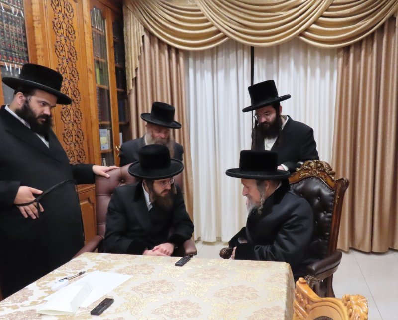 באדיבות המצלם