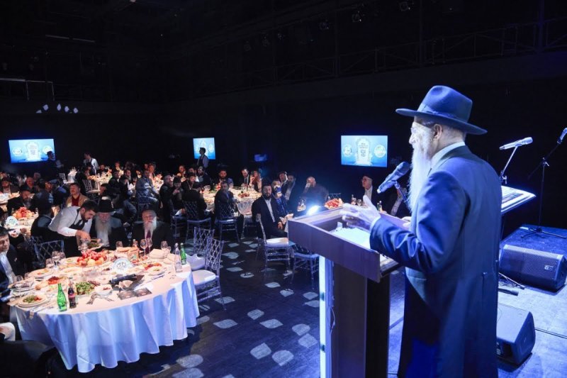 דמיטרי לובאייב