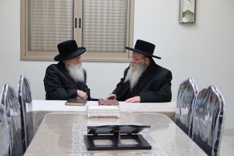 באדיבות המצלם