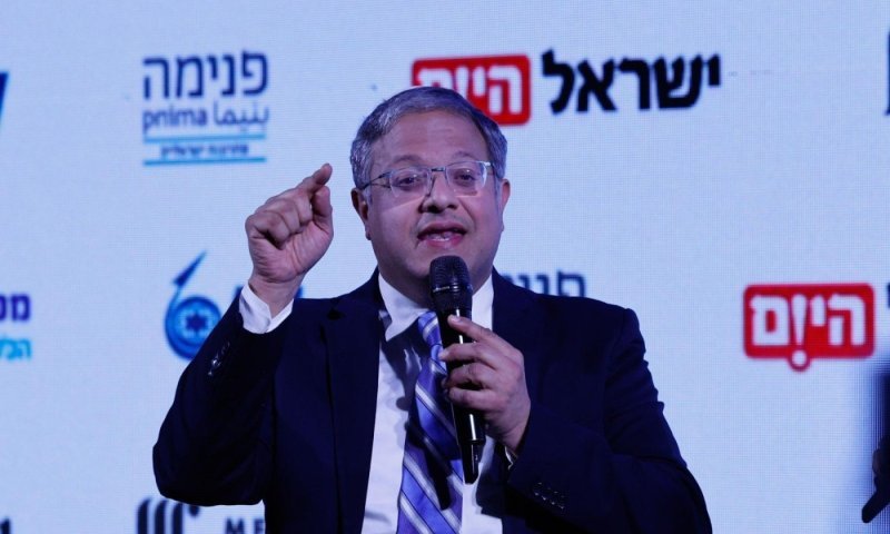 בעקבות איסוף החומרים נגד בן גביר: רוב בציבור לבחינת חקירה נגד היועמ"שית