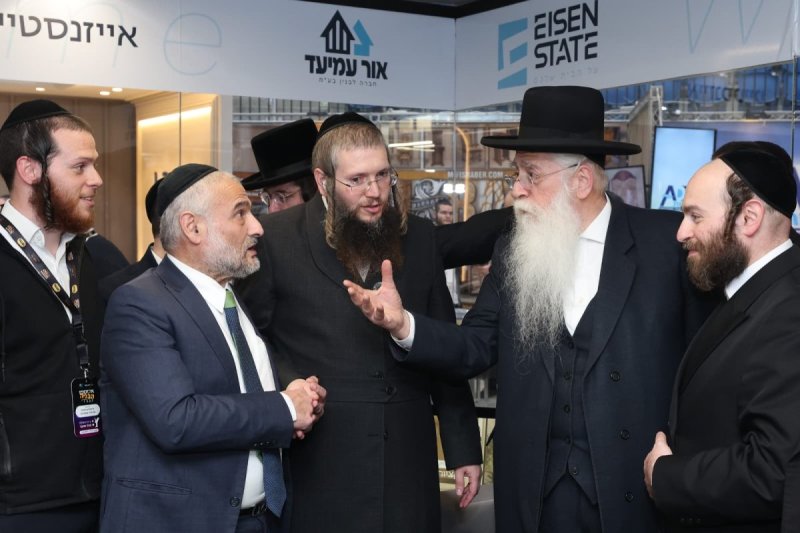 יעקב נחומי, אריאל אוחנה, אברהם כהן