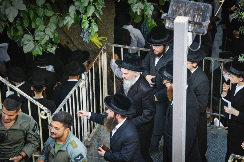 ארי קופרשטוק ומאיר אדרי