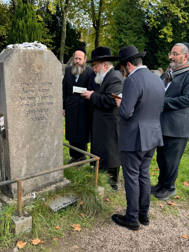 באדיבות המצלם