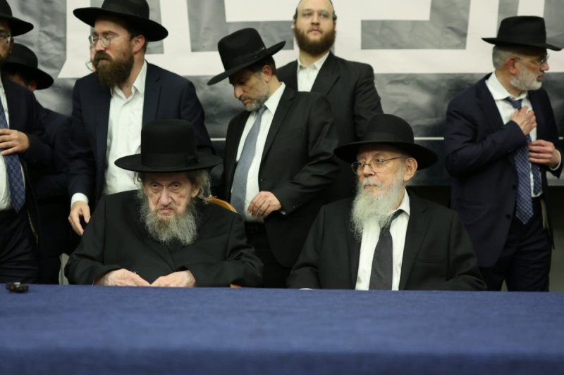 דניאל נפוסי ואלי קובין