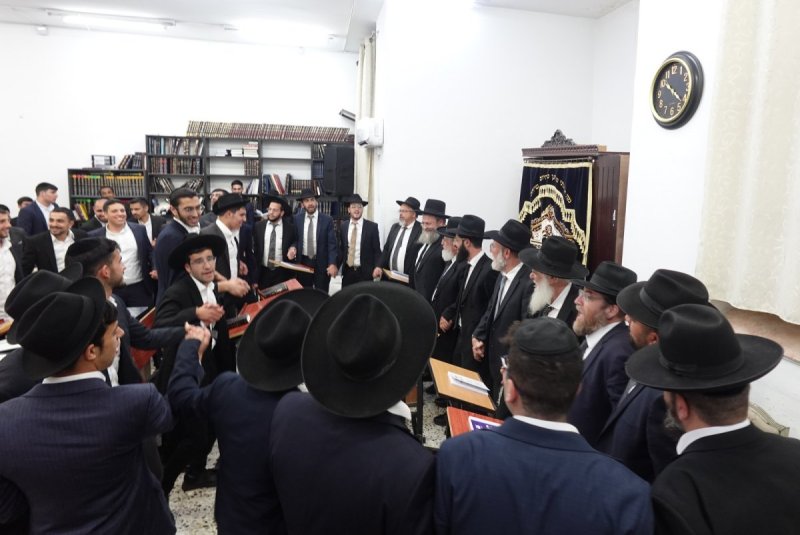 באדיבות המצלם