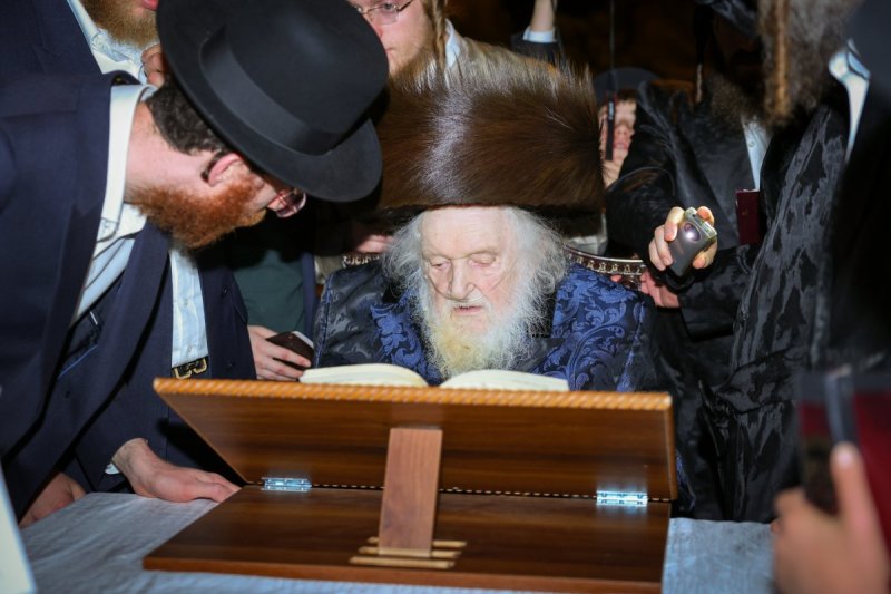 דניאל נפוסי