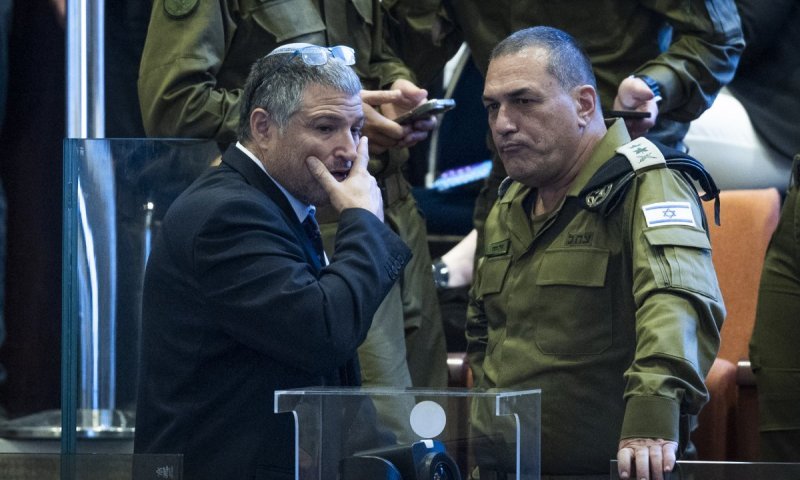 פירוש המגילה שדוד זיני הביא להתייעצות הביטחונית