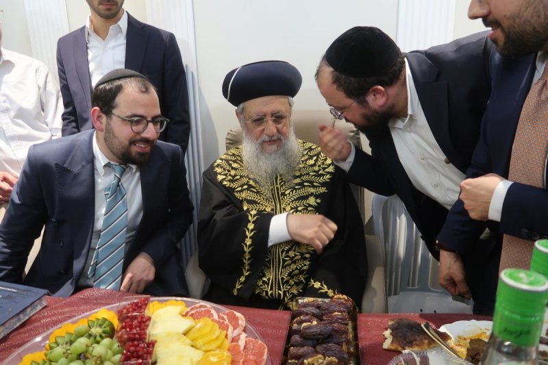 באדיבות המצלם