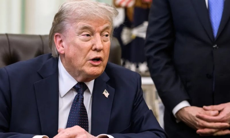 טראמפ: "לא אסיר את המצור הימי ללא עסקת גרעין, האיראנים נחנקים"