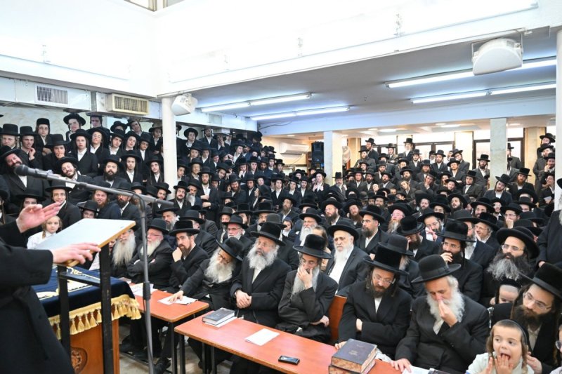 באדיבות המצלם