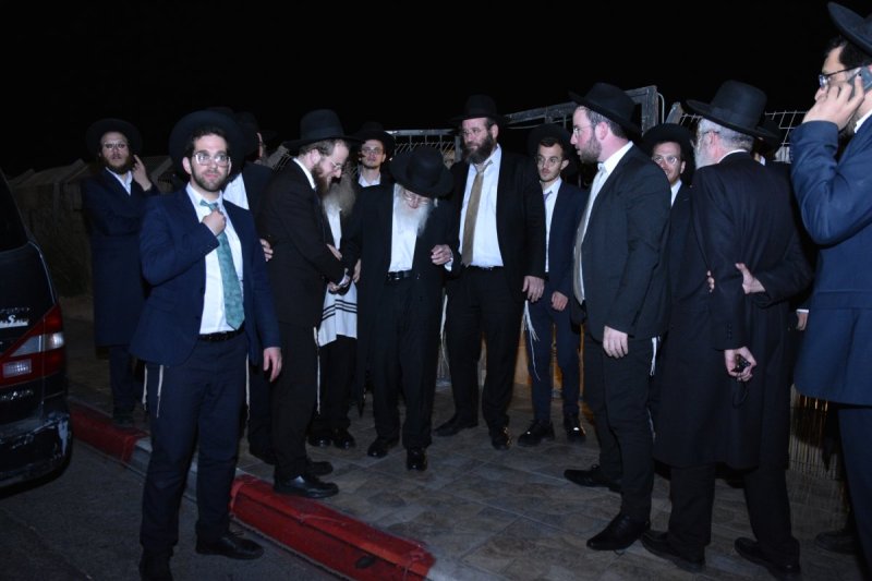 באדיבות המצלם