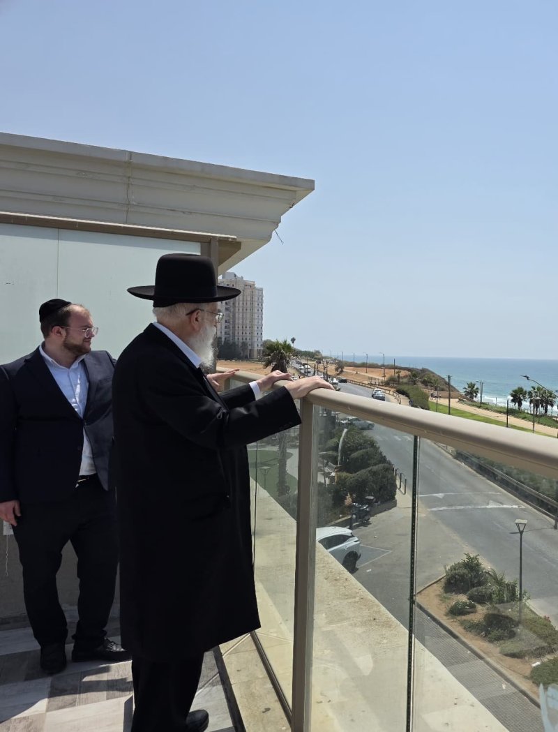 באדיבות המצלם