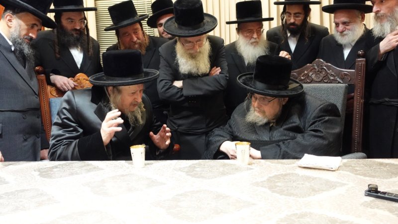באדיבות המצלם