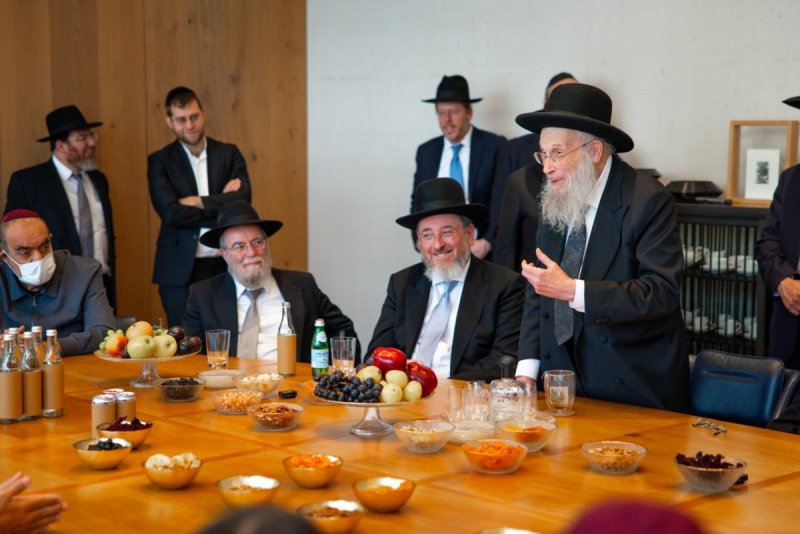 דניאל נפוסי ומאיר זלזניק
