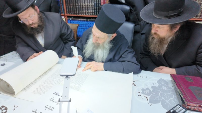 באדיבות המצלם