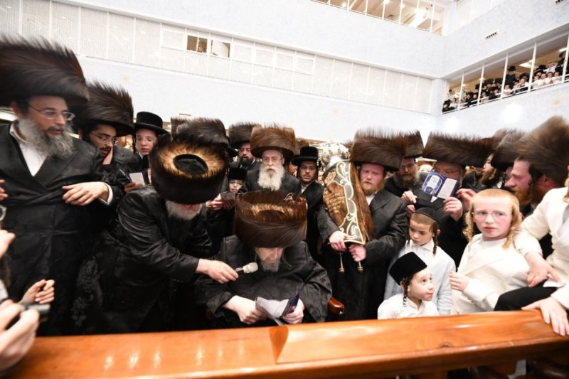 אנשיל בעק