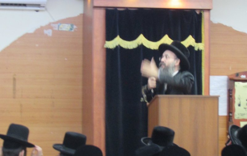 באדיבות המצלם