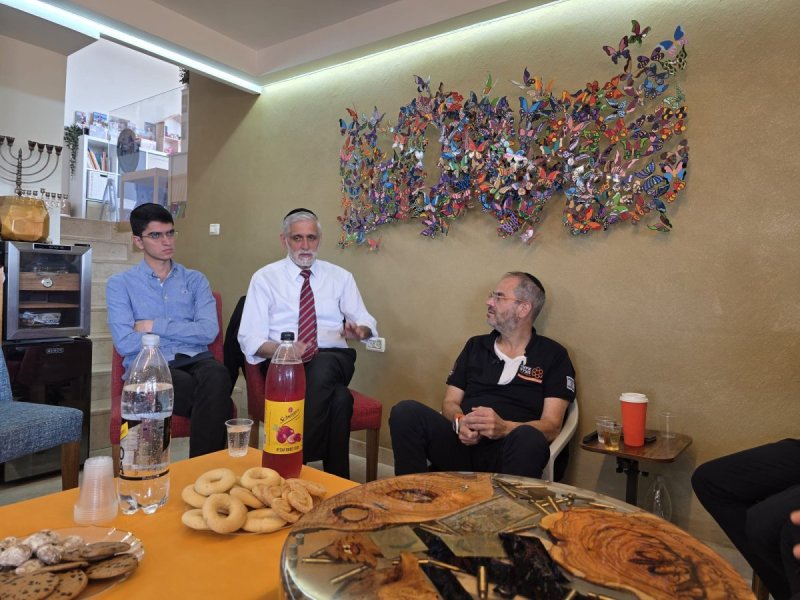 באדיבות המצלם