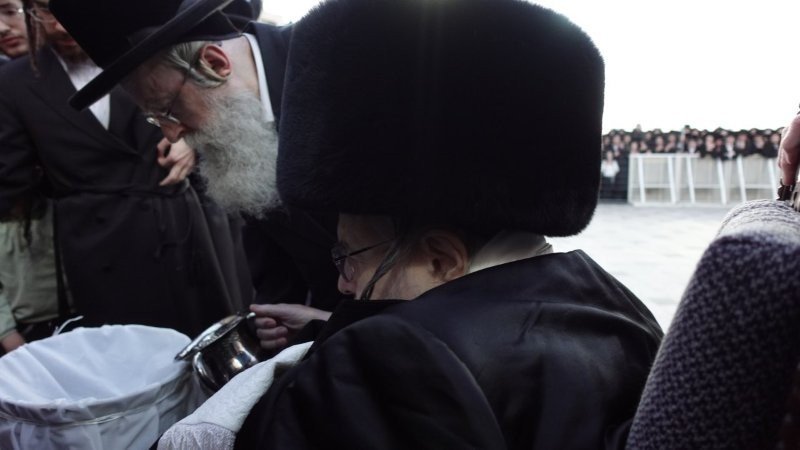 אנשיל בעק וא.מ.ש