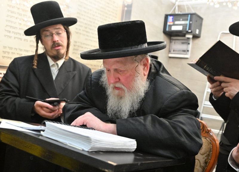 באדיבות המצלם