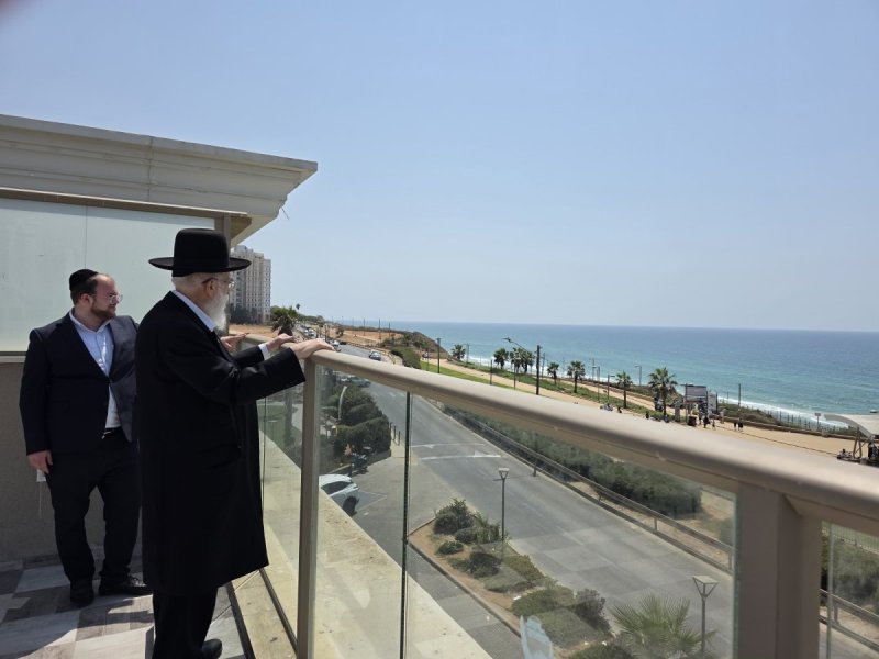 באדיבות המצלם