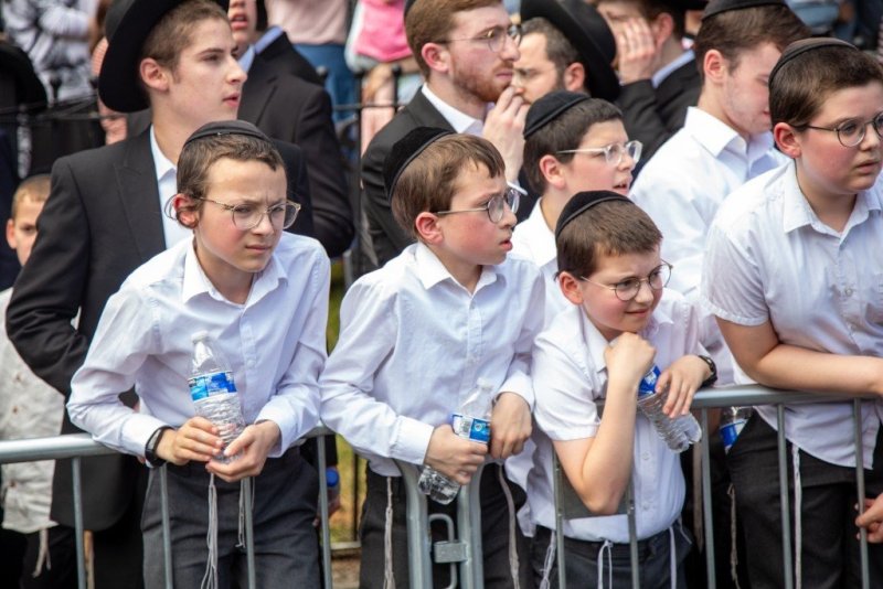 באדיבות המצלם