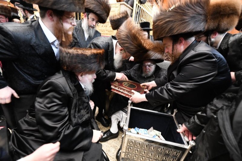 אנשיל בעק וא.מ.ש