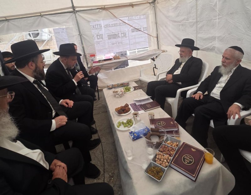 באדיבות המצלם