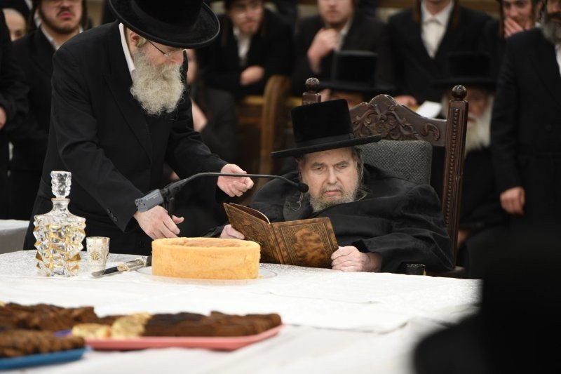 אנשיל בעק וא.מ.ש