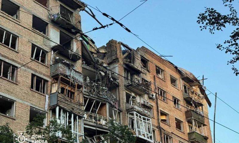 טיל רוסי פגע סמוך לבית ספר יהודי: מתנדבים מהקהילה סייעו בחילוץ הלכודים