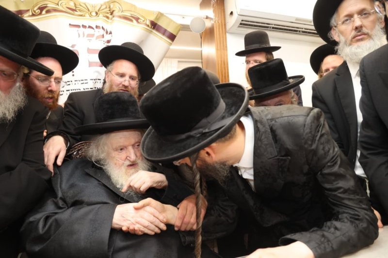 באדיבות המצלם