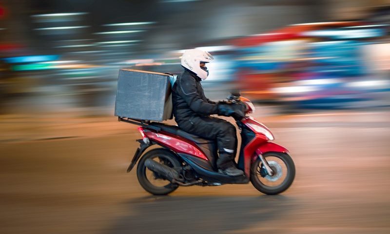 ענקית השילוח מטילה פצצה: 30 אלף עובדים יפוטרו