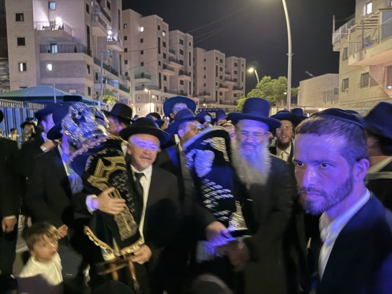 באדיבות המצלם