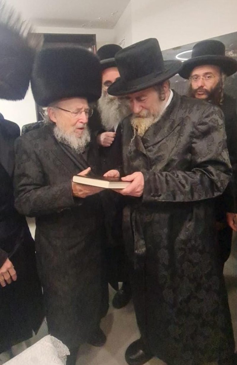 באדיבות המצלם