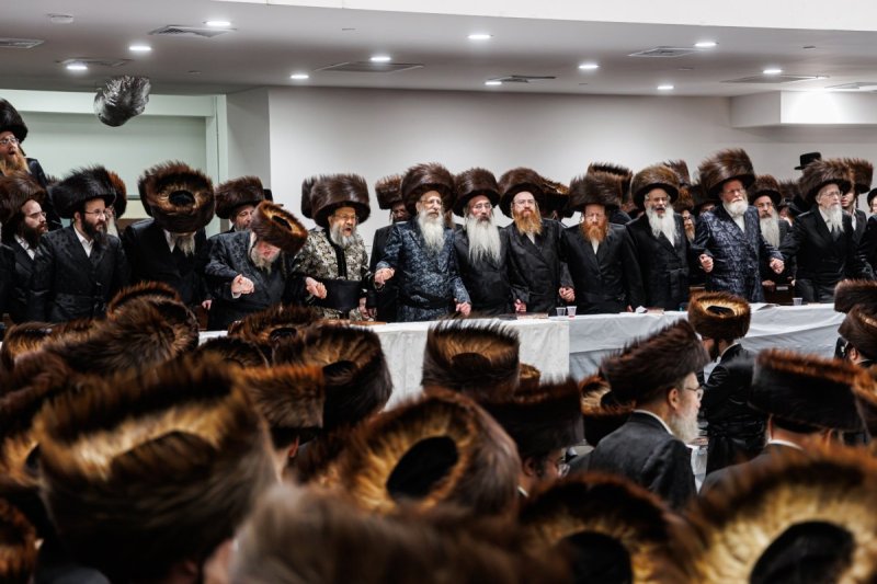 אברומי בלום, אחים לאנטשעווסקי, אייזיק ג. ואייזיק י.