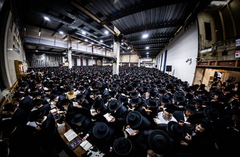 באדיבות המצלם