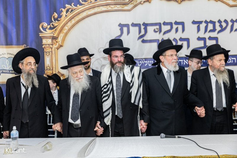 מענדי קורנט