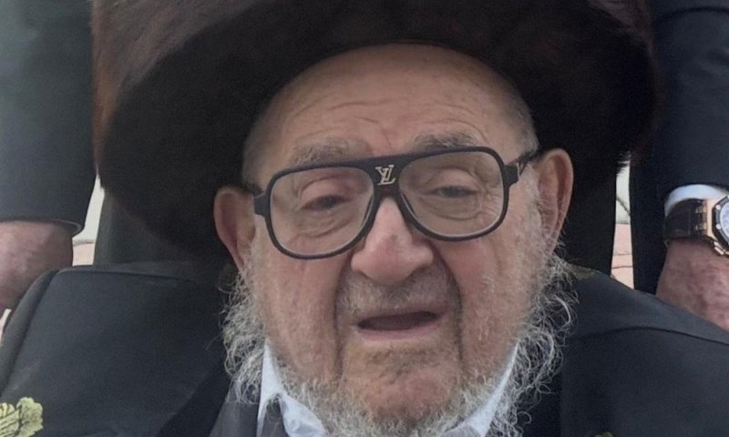 העילוי הבנש"ק מקראון הייטס: הגאון רבי שלמה מרדכי הגר זצ"ל