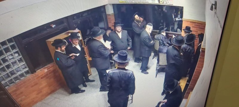 באדיבות המצלם